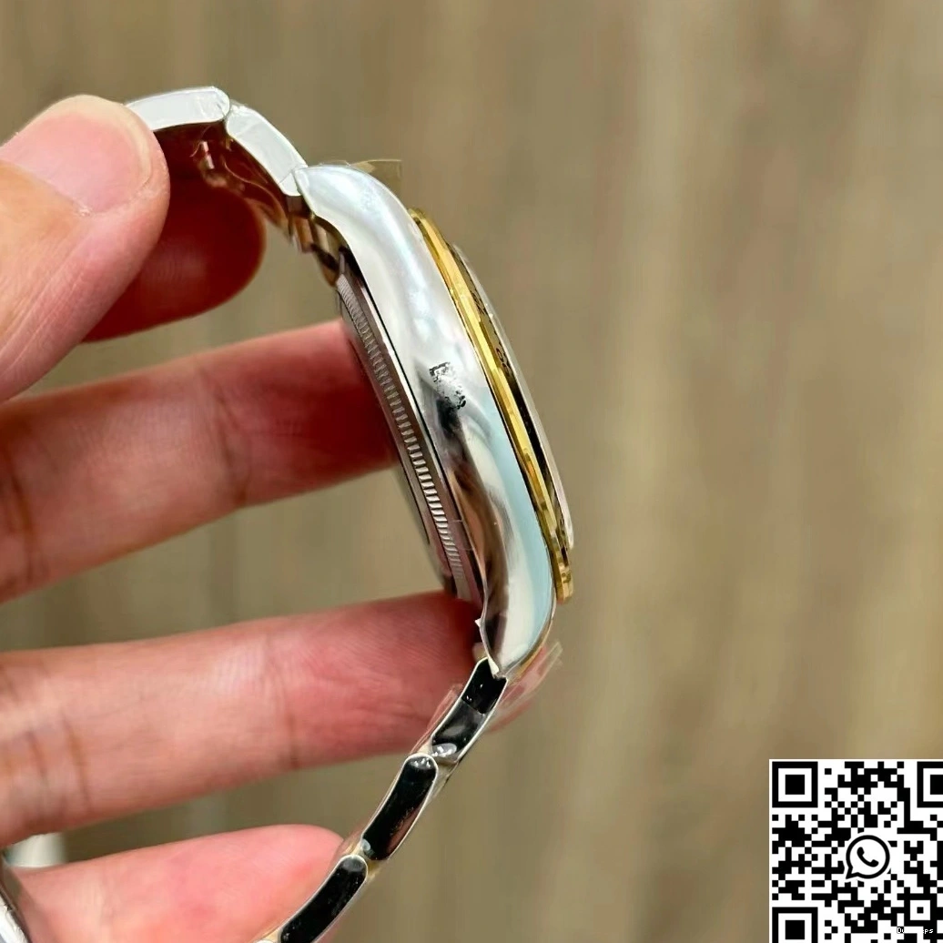 Factory Rolex M126503 Daytona Bezel Gold Cosmograph Clean 0226